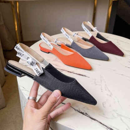 Купить Sandals Luxury brand sandals will see woman flat designer shoes fashion pointed orange mules color black wine bombs size 10 2NGH