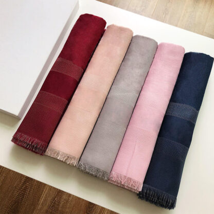 Купить Wholesale- female scarf shawl warm luxurious female autumn winter scarf is the good collocation of air conditioning room R6VN