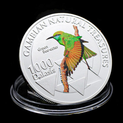 Купить 10pcs Non Magnetic Silver Plated Gambian Natural Treasumres African Green Bee Eater Bird Medal Souvenirs Coin Animal Collectible Coins