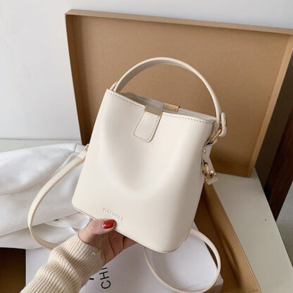 Купить 2021 spring new fashion women's bag small fresh style solid color one shoulder handbag