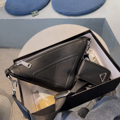 Купить 2022 Triangle Designer Bags Nylon Men and Women Luxurys Shoulder Bag with Letters Fashion Crossbody Bag 2Pes with Box