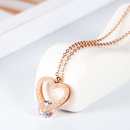 Купить New Trendy Luxury Handmade Womens Pendant Necklace Rose Gold Plated Stainless Steel Heart Necklaces