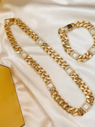Купить Fashion Bracelet Necklace Cool Wedding Pendants Suit Letter Design 2 style for Man Woman Unisex Chain Bracelets Necklaces Jewelry Top Quality