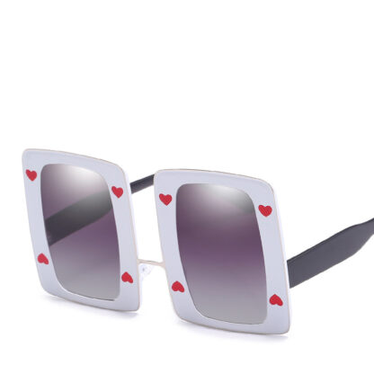 Купить Sun Glasses Sunglasses for Women 2021 Personalized Large Square Frame Ocean Sunglasses with Love Decoration