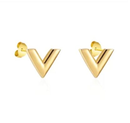 Купить Cute Size Stainless Steel Fashion Studs Silver Rose Gold Earring Man Women Designers Earings Love V Letter engagement Jewelry Wholesale
