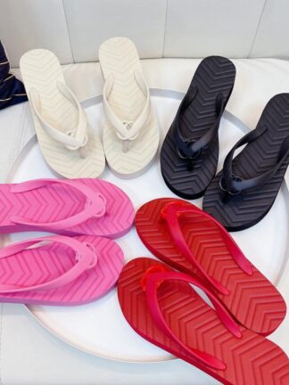 Купить 2022 Womens Chevron Thong Sandal Slippers White Black Red Chevron Pattern Rubber Insole Flip Flops Flatform Sole Slides Woman Fashion Flat Sandals