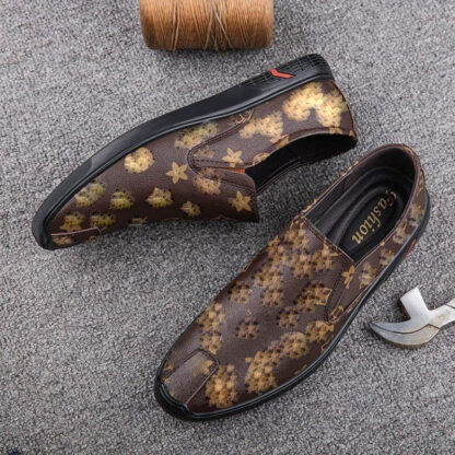 Купить 2022 New Loafers Men Shoes PU Solid Color Round Toe Flat Classic Casual Business Party Printing Fashion Dress Shoes DP259