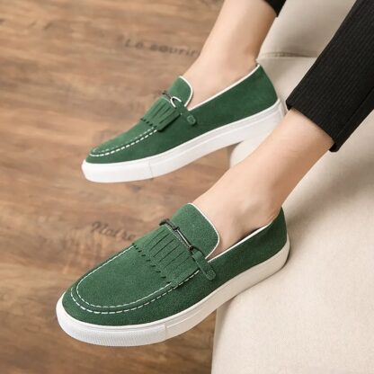 Купить 2022 New Loafers Men Shoes Imitation Suede Round Toe Flat Trend Classic Gentleman Metal Buckle Fashion British Comfortable Casual Shoes DP283