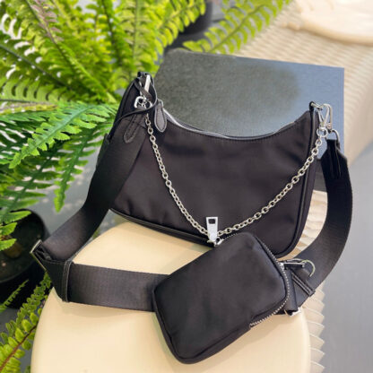 Купить 2022 Top Women 2005 Nylon Shoulder Bags Edition 2000 Handbags Hobos Fashion Pleated Underarm Bag Rhinestone Shiny Totes 3 -piece Straw Chain Purses