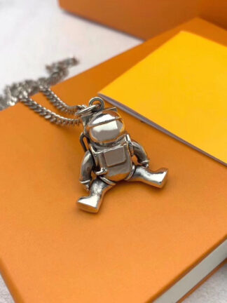 Купить charm classic Key Buckle Necklaces for men women Car Keychain Handmade KeychainsFashion Necklace Bag Pendant Accessories
