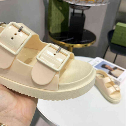 Купить Sandals fashion women's sports jelly sandals give you different comfort and luxury summer sandal women UMAB