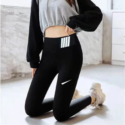 Купить Woman Tight Leggings Yoga Pants Lady Slim Track Pant Trouse Outwears High Waist Sport Capris With Letters Designer Legging S-2XL