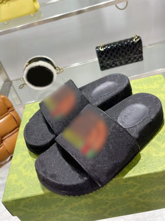 Купить 2022 Latest Designer Classic Slippers Men Woman Size 35-44 Thick Bottom Slides Shoes Platform Pillow Comfort Lady Sandals Leather High Heel Slippers