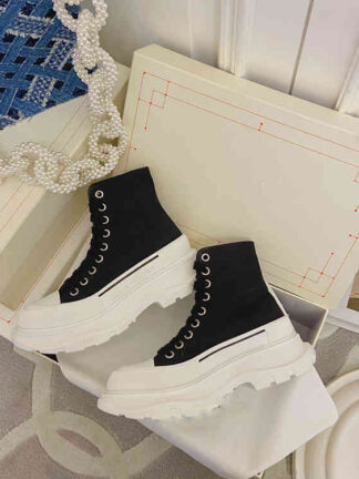 Купить Boots High end canvas shoes women's high top muffin thick soled dad men's heightening couple's small white autumn Martin boots