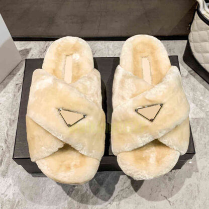 Купить Slippers Luxury Wool Slides Designer Soft Warm Fur Enameled triangle Crossover Fashion women shoes slipper G1BA