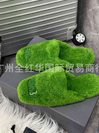 Купить Sandals High end Paris home autumn and winter indoor warm wool slippers thickened fashion