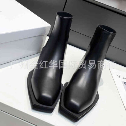 Купить Boots High end Parisian Liu Wen's same British style Chelsea flat bottomed short boots women's autumn and winter barrel Martin thin