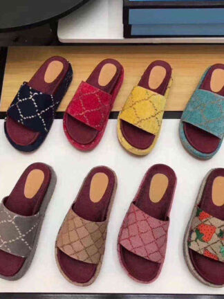 Купить Slippers fashion Thick bottom designer Women Shoes Cartoon Alphabet lady Platform Leather Heels letter Slides sexy High heel Sandals GXFC