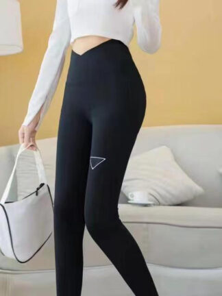 Купить Womens Leggings Yoga Slim Pants Woman Legging Tight With Letters Printed High Waist Designer Lady Bottoms Black Gray