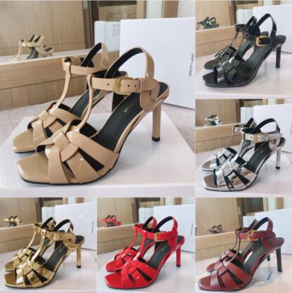 Купить Designer Women Sandals Calfskin Leather Flat Slides Flip Flops Fashion Intertwining Straps Italy High Heels Summer Outdoor Shoes Patent leather Sandals