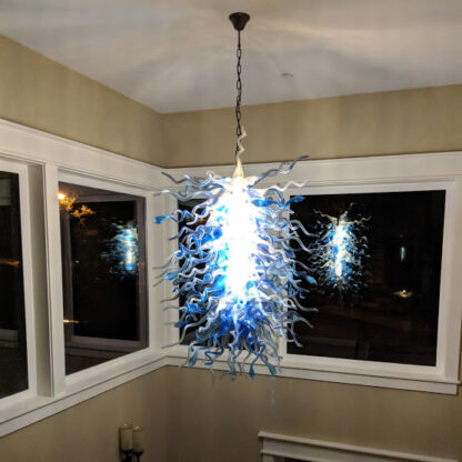 Купить Pendant Lamps Pretty Blue Chandeliers Lights for Villa Art Decor 110-240V LED Light Source Italian Pendant-Lamp Staircase House Decoration