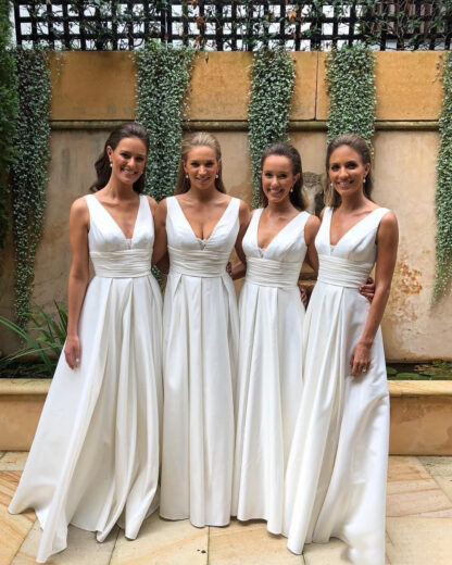 Купить Empire Pleated Bridesmaid Dresses 2022 Country Style V Neck A Line Floor Length Satin Custom Made Prom Dress Formal Party Wear