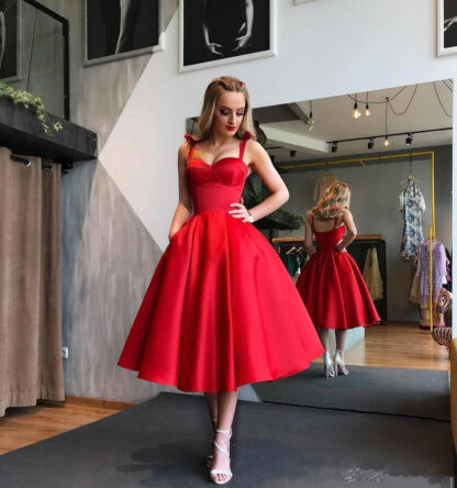 Купить Red Vintage Satin A Line Homecoming Dresses Spaghetti Straps Ruched Knee Length Bow Sash Short Prom Party Cocktail