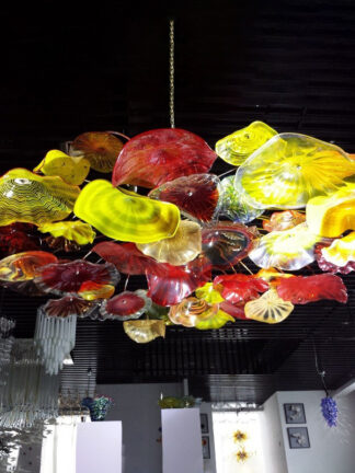Купить High Quality Hand Blown Ceiling Lights Art Decorative Flower Chandeliers Light Italian Murano Glass Plates Pendant Chandelier Lamps