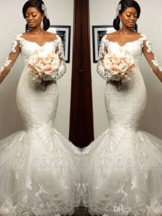 Купить 2020 Vintage White Lace Long Sleeves Mermaid Wedding Dresses Crew Neck Sweep Train African Bridal Wedding Gowns