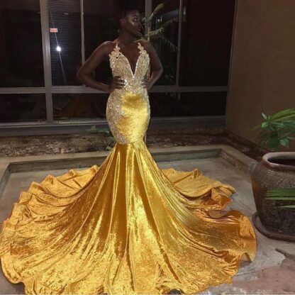 Купить 2022 Elegant Yellow Velvet Long Mermaid Prom Dresses For Black Girl Halter Lace Appliques Evening Gowns Backless Sweep Train Prom Wear BC0829