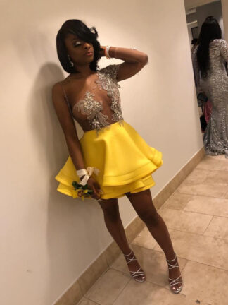 Купить Gorgeous Yellow Homecoming Dresses Short Mini One Shoulder Long Sleeves See Through Appliques Beaded Tiered Satin Tulle Prom Gowns
