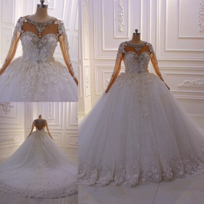 Купить 2020 Vintage Long Sleeves Ball Gown Dubai Wedding Dresses Sheer Crew Neck Lace Appliques Beaded Vestios De Novia Bridal Gowns with Buttons