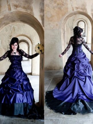 Купить Hot Victorian Gothic Plus Size Long Sleeve Wedding Dresses Sexy Purple and Black Ruffles Satin Corset Strapless Lace Bridal Gowns Plus Size
