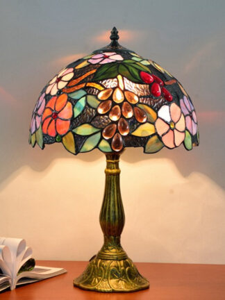 Купить Tiffany stained glass table lamp living room bedroom bedside glass light fixtures European retro grape deco desk lamp Free shipingTF018