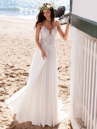 Купить A-Line Gowns Wedding Dresses White Lace Beach Boho Appliques Bridal Spaghetti Straps vestido de noiva Backless Chiffon