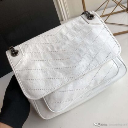 Купить fashion women flap chain shoulder handbag high quality oil wax real leather v shaped designer purse shoulder messenger handbag