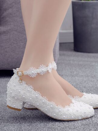 Купить Round toe one line wristband women's shoes white lace Bridesmaid square heels