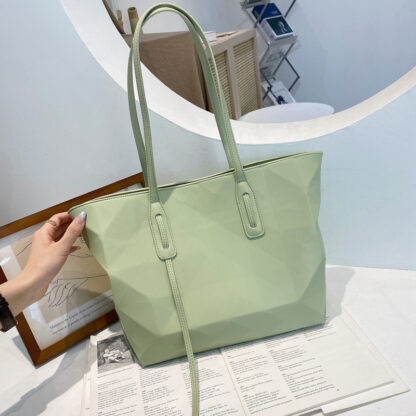 Купить New 2021 large capacity women's bag triangle three-dimensional Tote trend one shoulder handbag