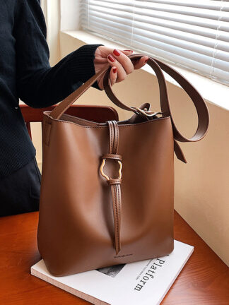 Купить 2021 fashion one shoulder women's bag simple retro two-piece set large capacity Messenger Handbag