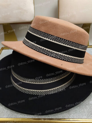Купить WoolCap Designer Women Bucket Hat Solid Color Large Brim Hat Fitted Designers Caps Hats Mens Casquette Winter Autumn Shelter Bonnet Beanies