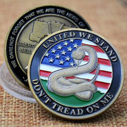 Купить 20PCS Non Magnetic 1776 USA Declaration of Independence Liberty Bell Craft Tread On Me" Snake Pattern Bronze Plated Challenge Coin