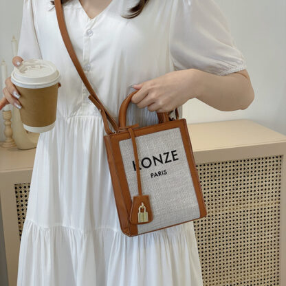 Купить 2021 summer new fashion letter women's Bag Gold Lock Single Shoulder Messenger Handbag