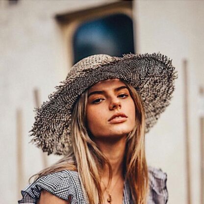 Купить Wide Brim Hats Summer For Women Retro Flat Hat Hand-made Hollow Design Raffia Straw Ladies Outdoor Sun Protection Beach