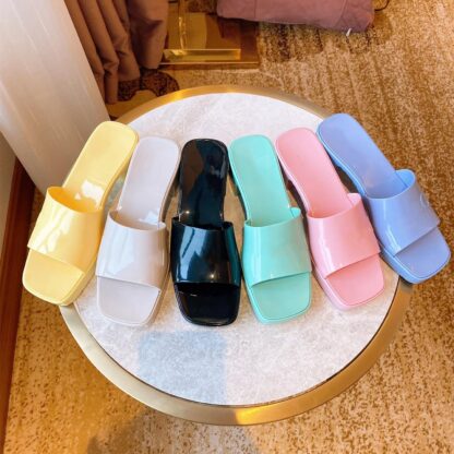 Купить woman slipper fashion Beach Thick bottom slippers platform Alphabet lady Sandals Leather High heel slides