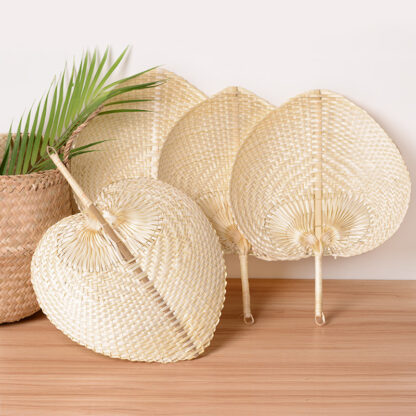 Купить Hand Woven Straw Bamboo Hand Fan Baby Environmental Protection Mosquito Repellent Fan For Summer Wedding Favor Party Gift