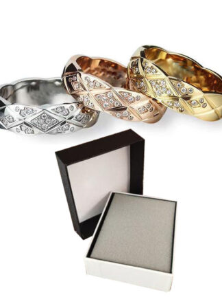 Купить Diamond Rhombus Grid Pattern Rings Polished Stainless Steel Geometric Coco Wavy Men And Women Exclusive Couple Wedding Ring
