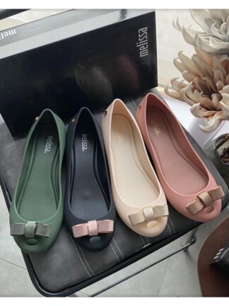 Купить Sandals Melissa summer fashion classic Korean style plain bowtie woman beach sandals pointed to toe wedges slip-on lady jelly shoes HWQ6