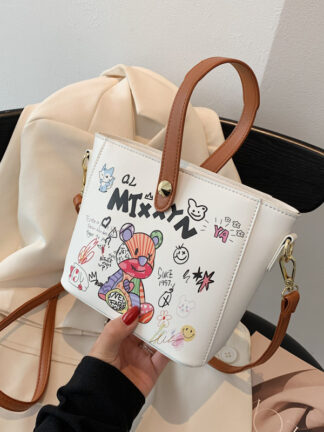 Купить 2021 summer fashion cartoon printed women's bag animation graffiti Bucket Style Messenger Handbag