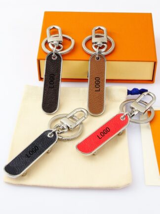Купить Lovers Scooter Keychain Novelty Casual Metal Trinket Couple Skateboard Key Chain Ring Holder Souvenir Jewelry Gift