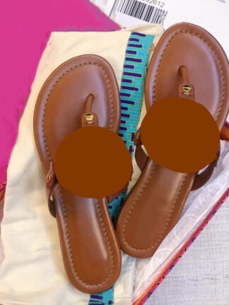 Купить 2022 Women Sandals Rivet Bow Knot Flat Slippers Sandal Studded Girl Shoes New Arrivel Jelly Platform Slides Lady Flip Flops with Box 35-43